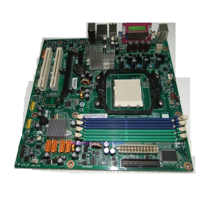 Kit placă de bază Lenovo Socket AM2 + procesor AMD Athlon X2 5200+
